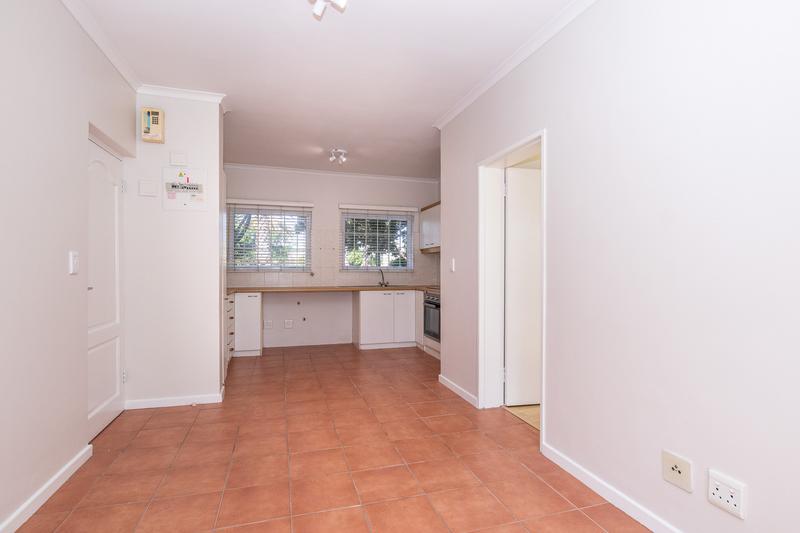 To Let 1 Bedroom Property for Rent in Tokai Western Cape